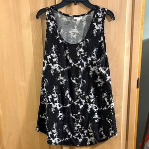 LuLaRoe Black and White Abstract Tank Top